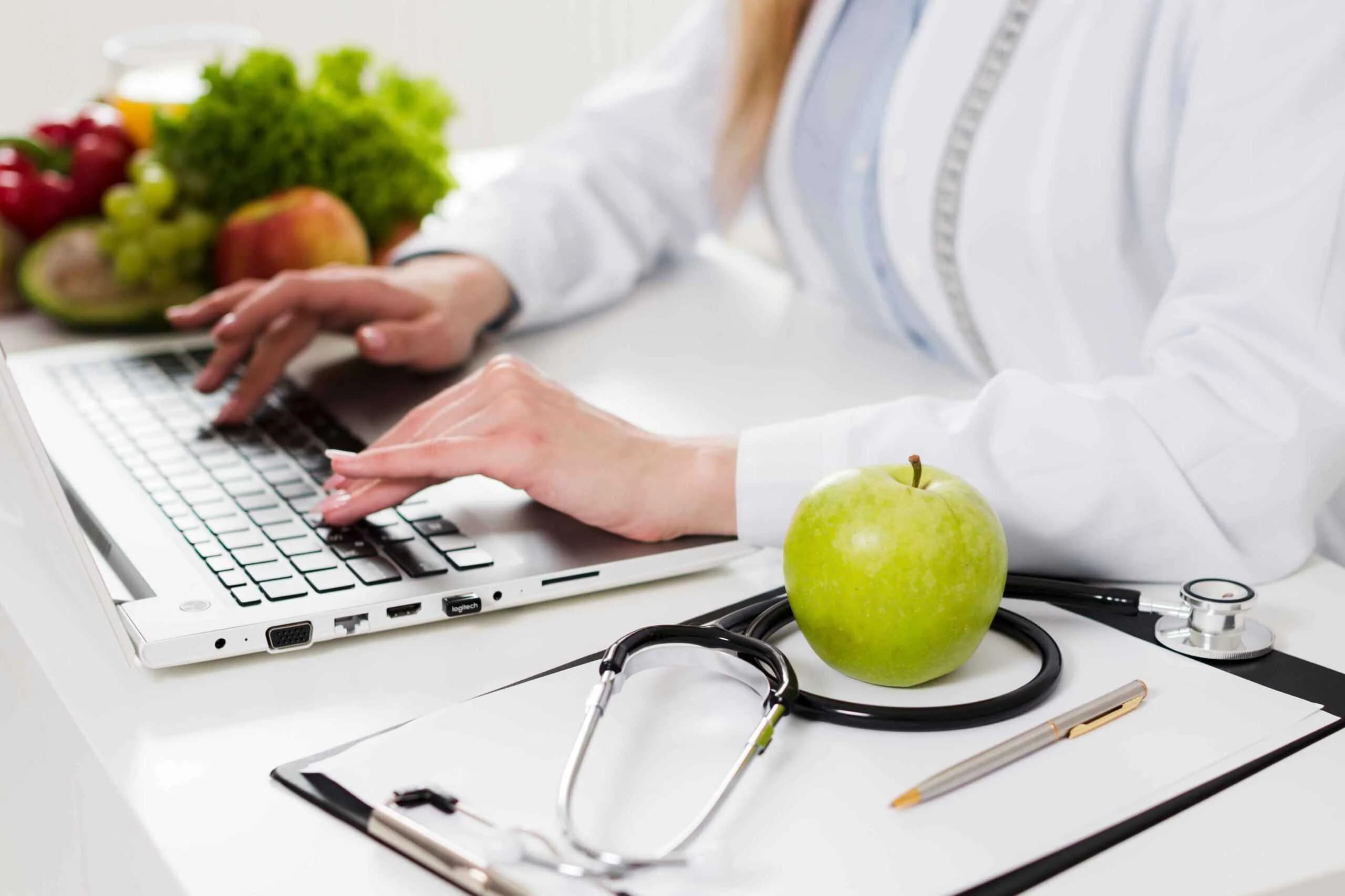 Dietary Pattern and Nutritional Status among Healthcare Professionals